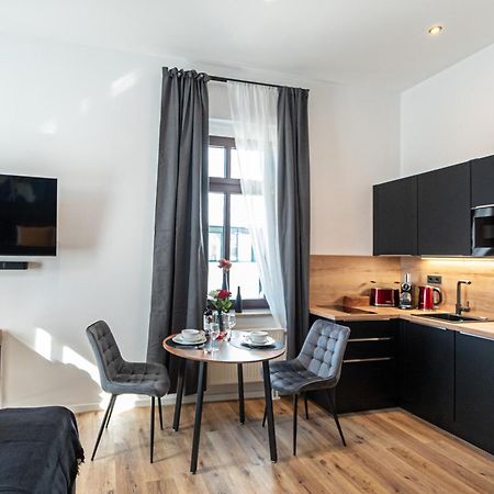 Sweethome - Zentral - Kueche & Parkplatz, Wifi Halle  Dış mekan fotoğraf