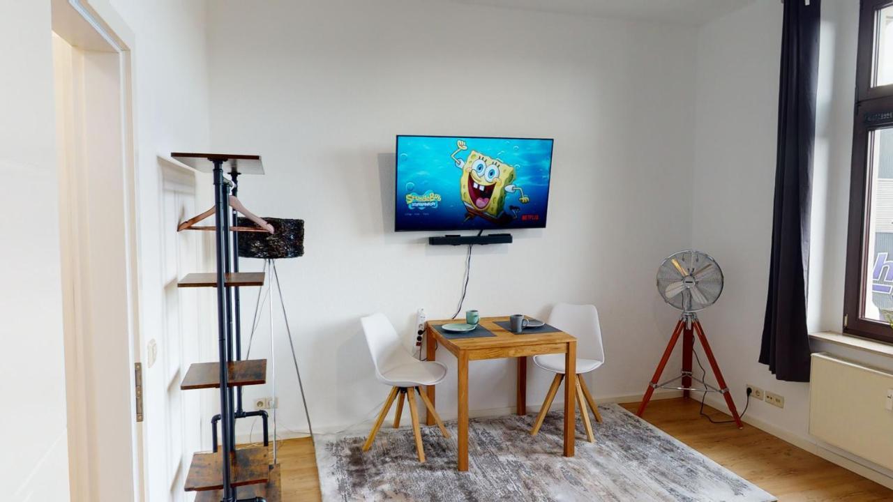 Sweethome - Zentral - Kueche & Parkplatz, Wifi Halle  Dış mekan fotoğraf