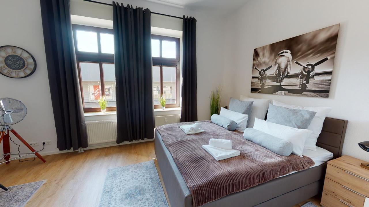 Sweethome - Zentral - Kueche & Parkplatz, Wifi Halle  Dış mekan fotoğraf