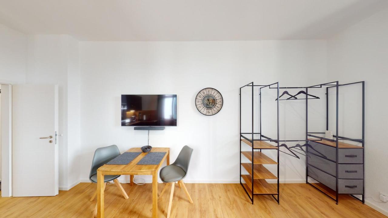 Sweethome - Zentral - Kueche & Parkplatz, Wifi Halle  Dış mekan fotoğraf