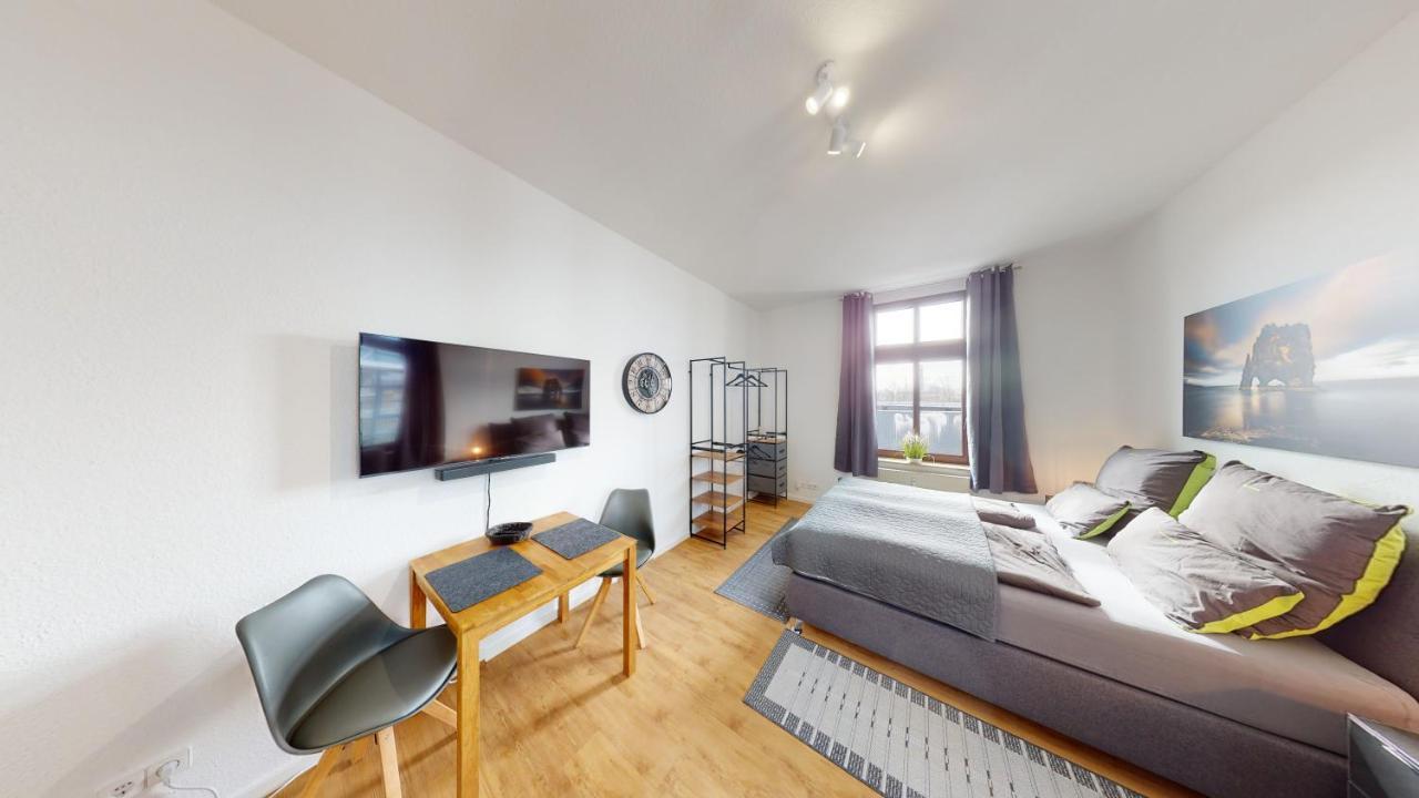 Sweethome - Zentral - Kueche & Parkplatz, Wifi Halle  Dış mekan fotoğraf