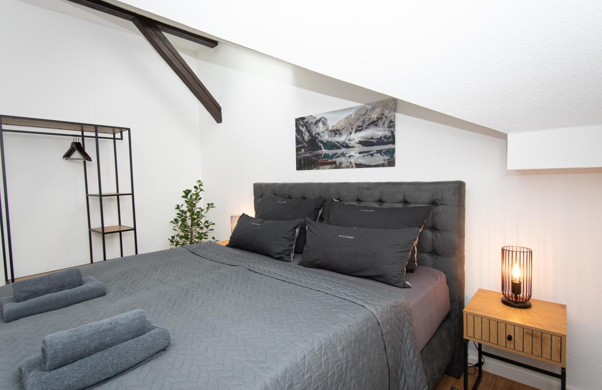 Sweethome - Zentral - Kueche & Parkplatz, Wifi Halle  Dış mekan fotoğraf