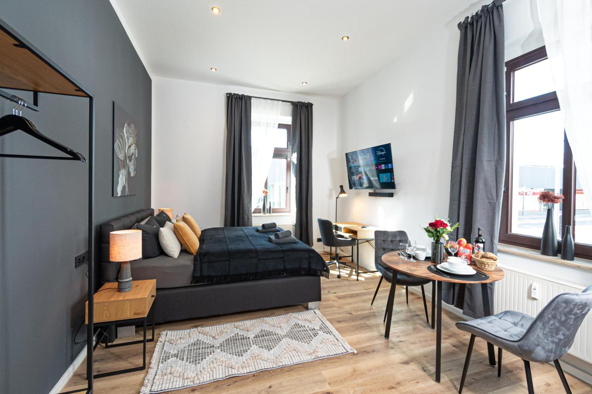 Sweethome - Zentral - Kueche & Parkplatz, Wifi Halle  Dış mekan fotoğraf