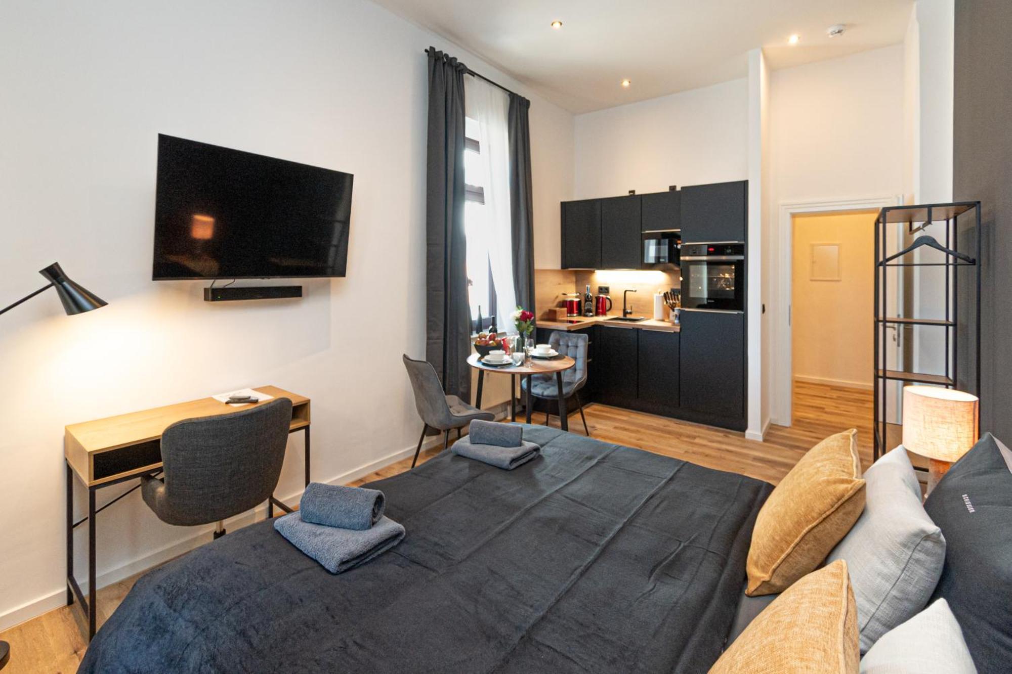 Sweethome - Zentral - Kueche & Parkplatz, Wifi Halle  Dış mekan fotoğraf